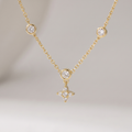 Clair de Fleur Halskette von VÉORA – 925 Sterling Silber, 18K vergoldet – Ansicht 2