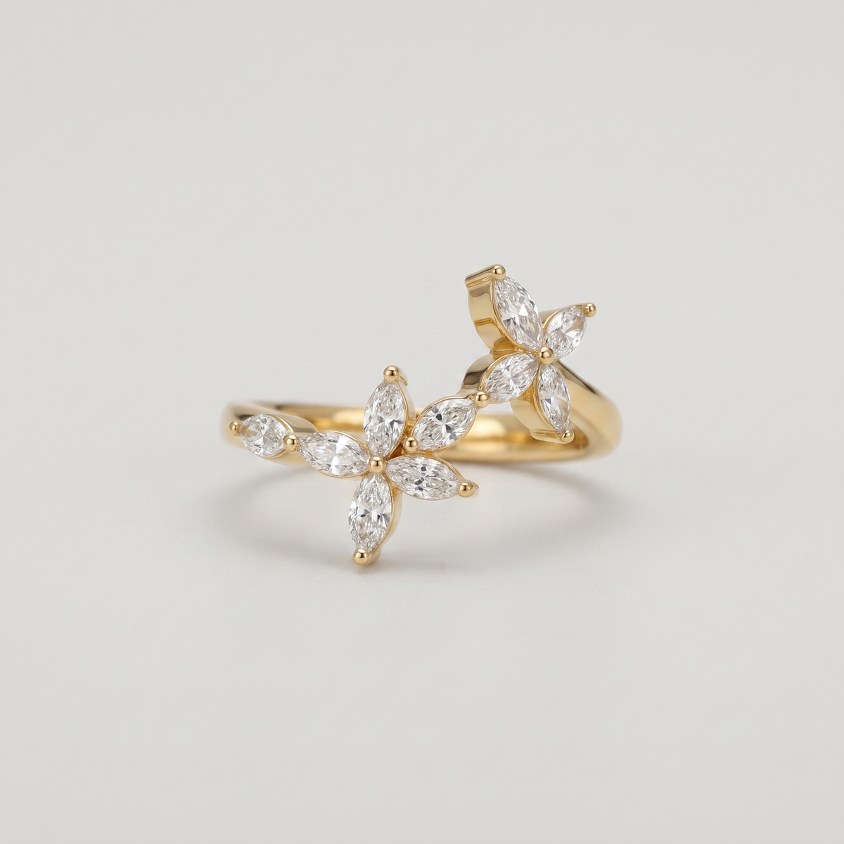 Fleur Jumelle Ring von VÉORA – 925 Sterling Silber, 18K vergoldet – Ansicht 3